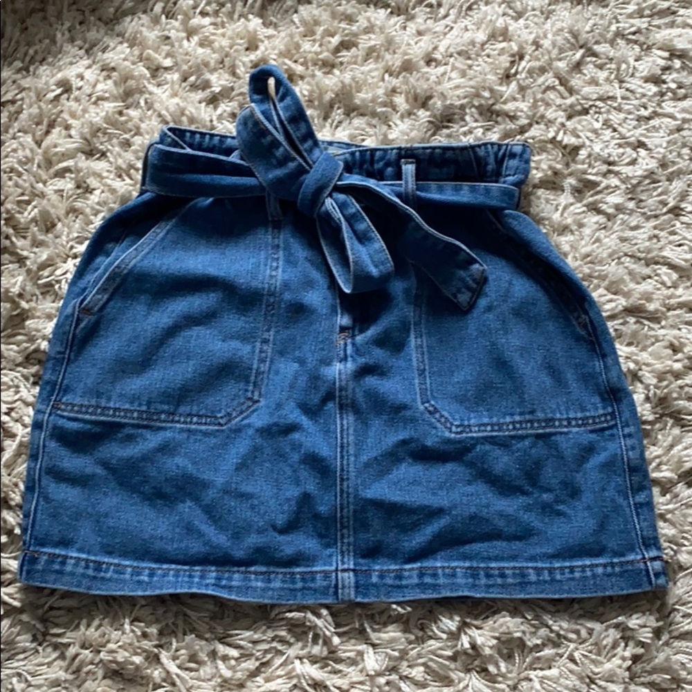 Belted paper bag skirt!